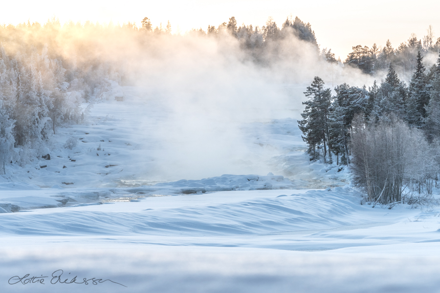 SE_winter_Storforsen 30C_snowcovered_steaming900
