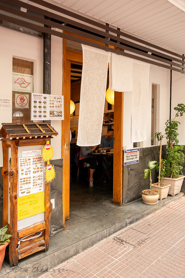 SaoPaolo_JapanTown_people_restaurant900