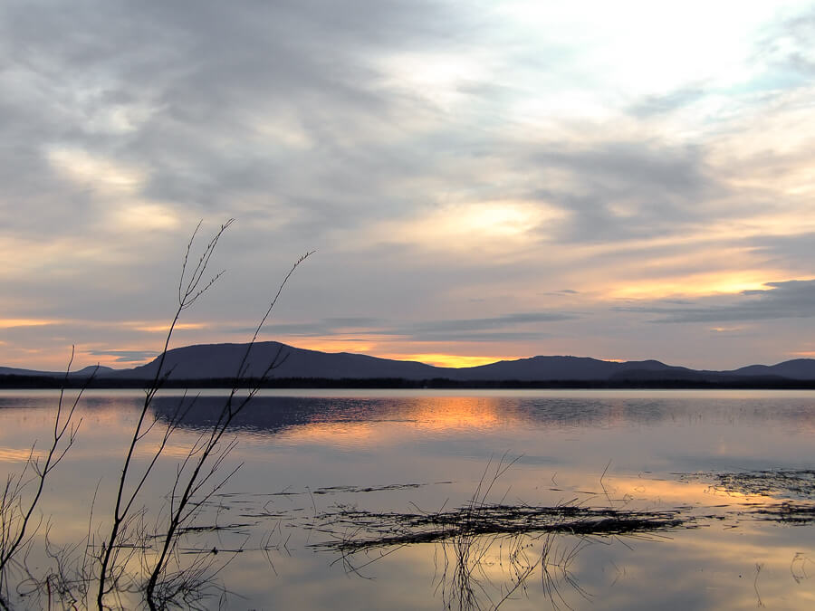 SE_Norrbotten_lake_spring_sunset_tranquil_mountains_sky900