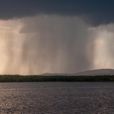 Se Norrbotten Lake Dusk Sweeping Rain Clouds900
