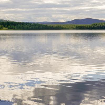Se Norrbotten Lake Silverlining Forest Clouds Reflections