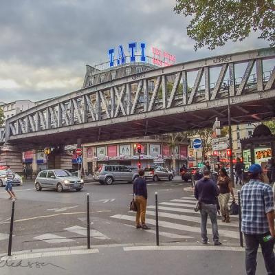 Fr Paris Crossing People Traffic Bridge Neonsigntati