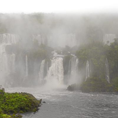 Br Foz Do Iguacu Waterfalls Misty River 