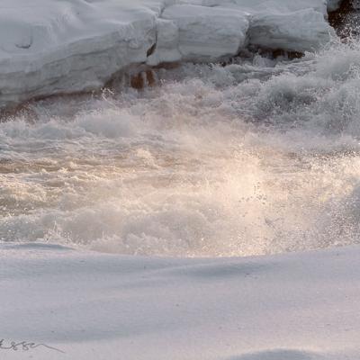 Se Winter Storforsen Winter Rapids Steaming Splashing900