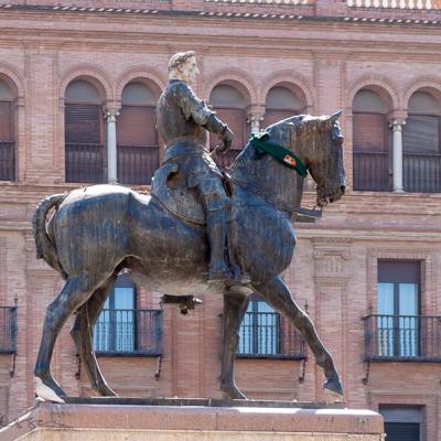 Spain Horse Statue Emperor Ceasar900