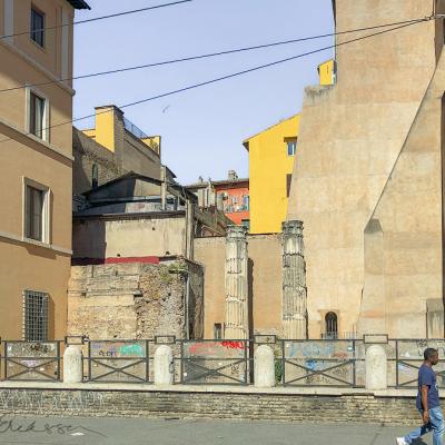 Italy Yellow Houses Behind Ruins900