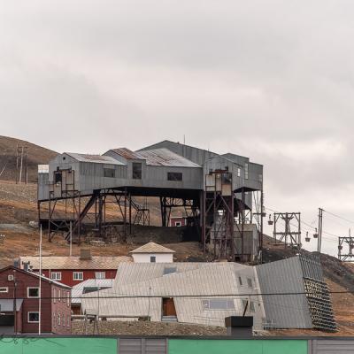 Svalbard Longyearbyen Cablecar Station Coalmining Remnant900