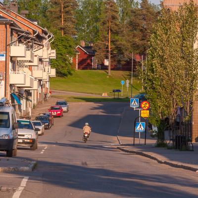 Se Norrbotten Street Parked Cars People Summer900